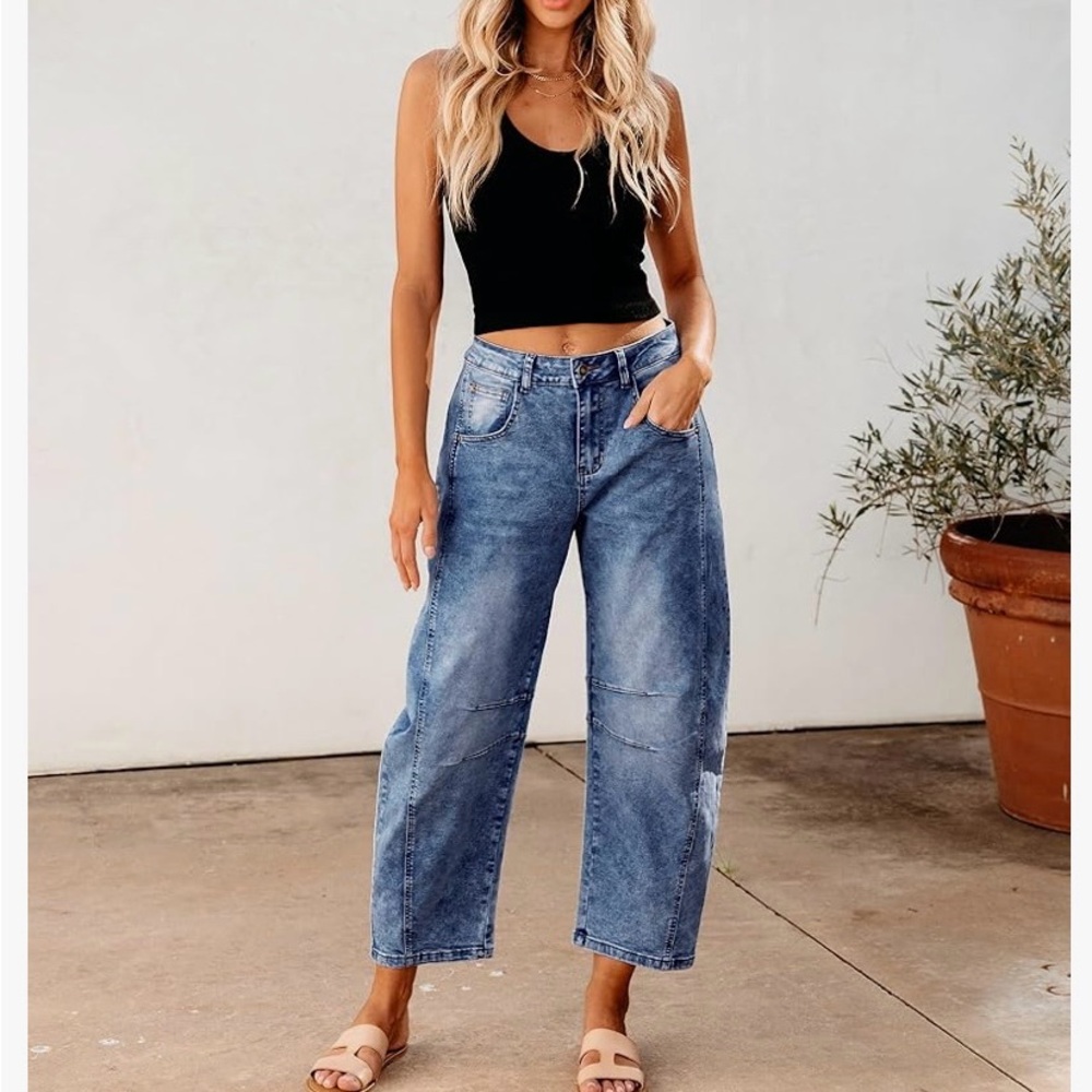 Women's NWOT Barrel Blue Jeans